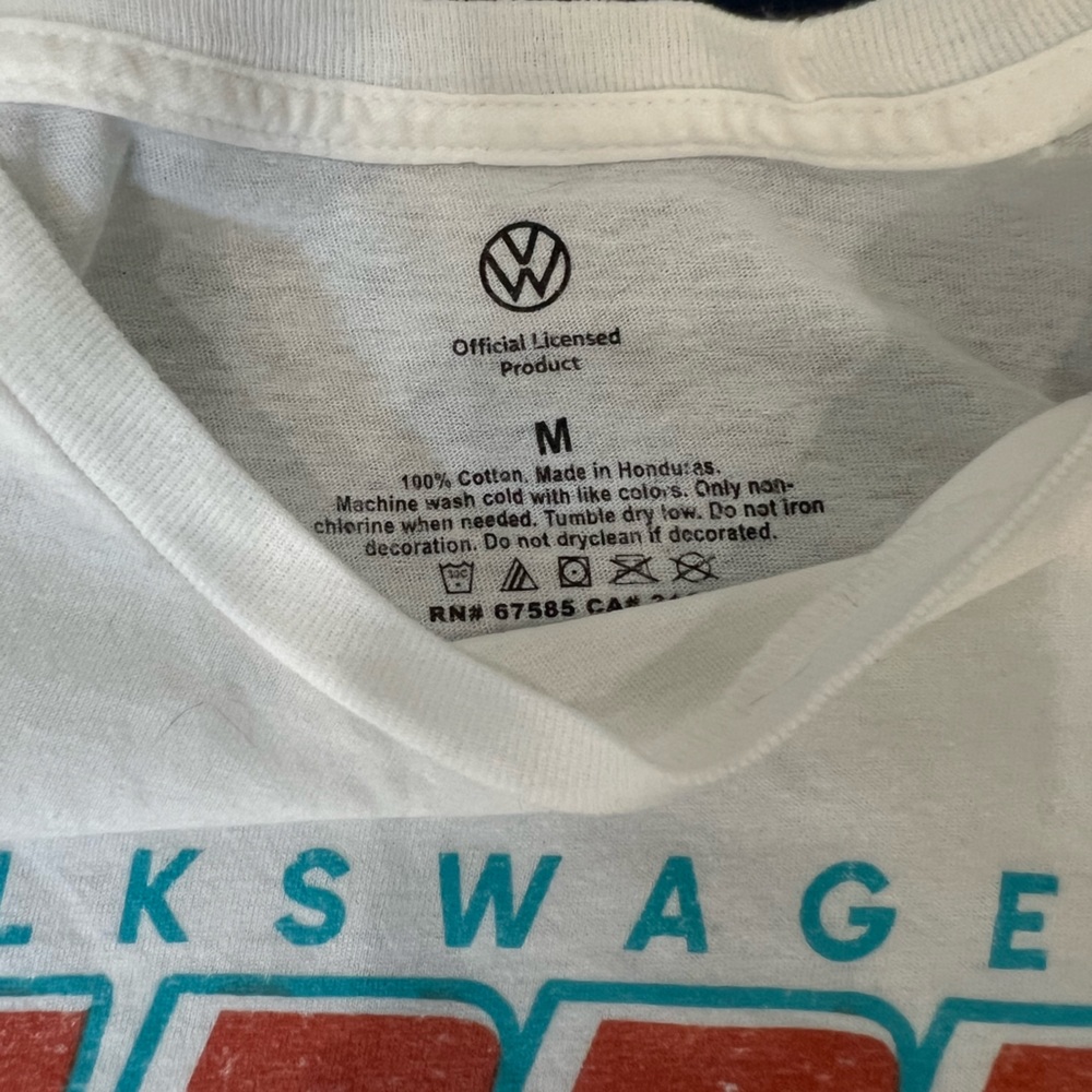 Graphic tee - Picture 3 of 3